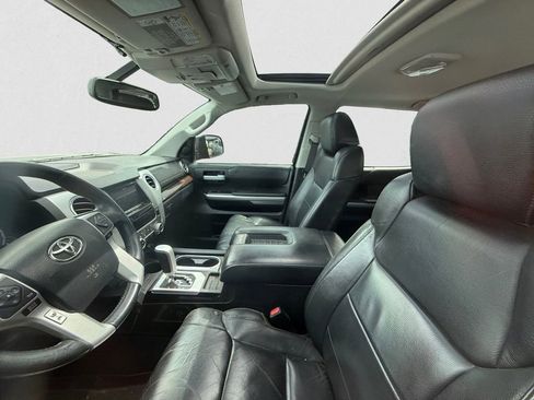 Used 2017 Toyota Tundra Limited AWD/4WD image 6