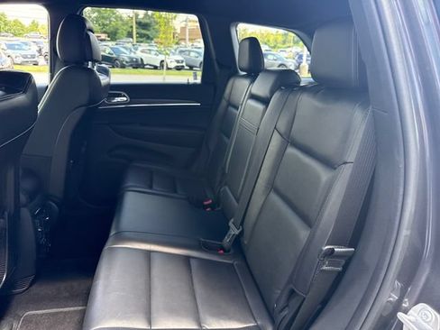 Used 2018 Jeep Grand Cherokee Limited AWD/4WD image 14