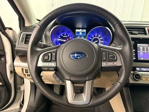 Used 2017 Subaru Outback 3.6R Limited AWD/4WD image 12