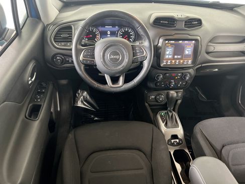 Used 2022 Jeep Renegade Latitude w/ Convenience Group AWD/4WD image 22