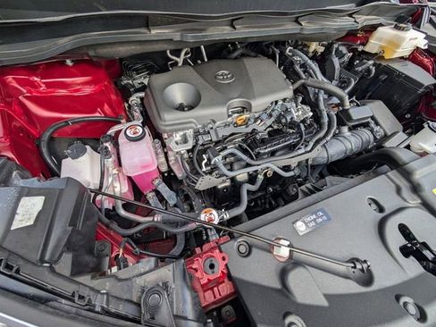 Used 2024 Toyota Sienna Limited image 19