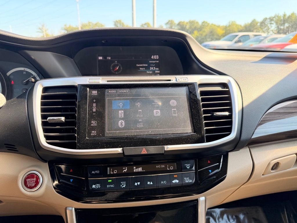 Used 2017 Honda Accord EX-L image 24