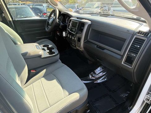 Used 2018 RAM 1500 ST w/ SXT Appearance Group AWD/4WD image 14