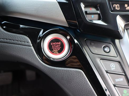 Used 2023 Honda Odyssey Touring image 14