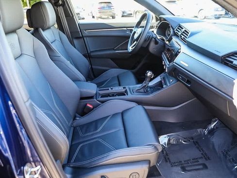 Used 2025 Audi Q3 2.0T Premium w/ Convenience Package image 15