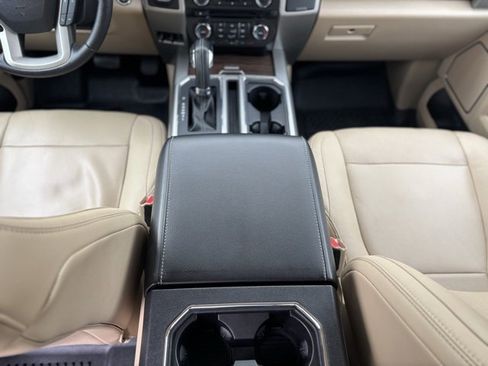 Used 2015 Ford F150 Lariat image 27