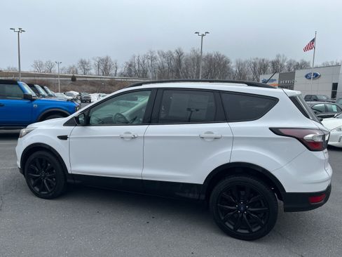 Certified 2018 Ford Escape SE w/ Ford Safe & Smart Package image 6