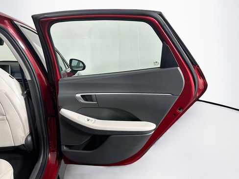 Used 2025 Hyundai Sonata SEL FWD image 30