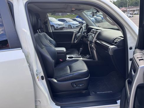 Used 2014 Toyota 4Runner Limited AWD/4WD image 16
