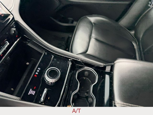Used 2023 Jeep Grand Cherokee L Limited AWD/4WD image 13