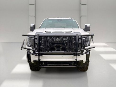 Used 2024 GMC Sierra 2500 Denali Ultimate AWD/4WD image 2