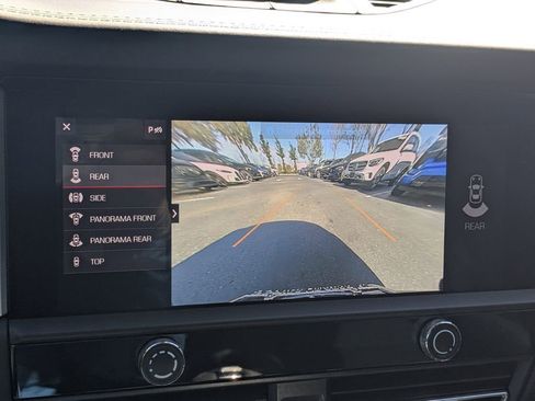 Used 2024 Porsche Macan GTS image 9