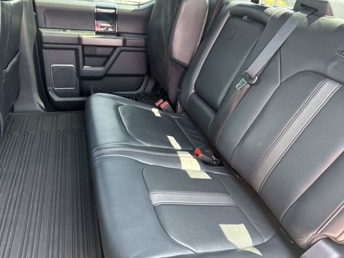 Used 2022 Ford F250 Platinum w/ FX4 Off-Road Package AWD/4WD image 33