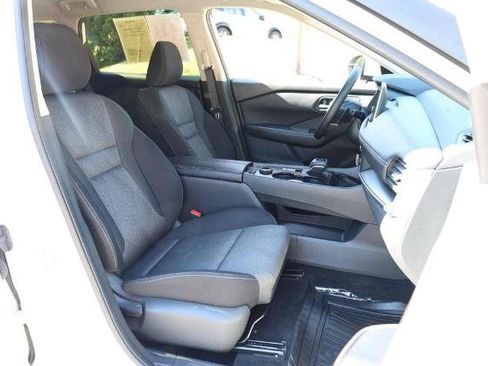Certified 2026 Nissan Rogue SV AWD/4WD image 24