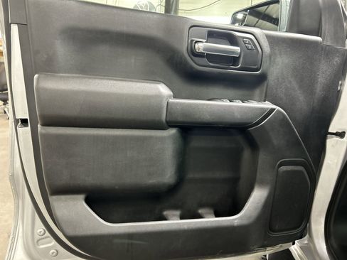 Used 2020 Chevrolet Silverado 1500 Custom Trail Boss w/ Custom Convenience Package AWD/4WD image 22
