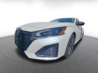 Used 2025 Nissan Altima 2.5 SV video 2