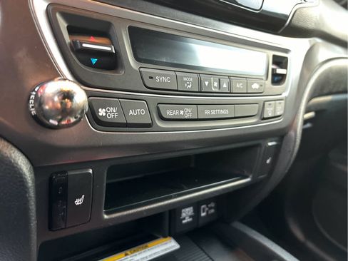 Used 2023 Honda Passport EX-L image 15