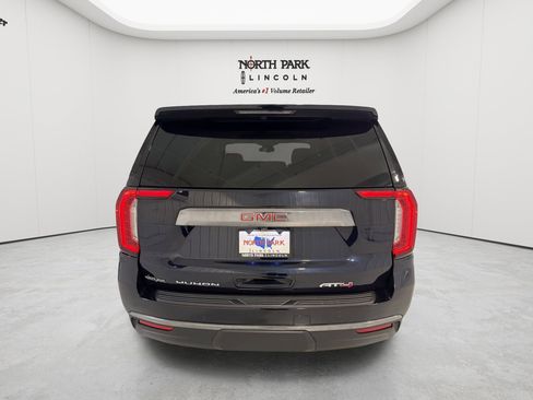 Used 2024 GMC Yukon AT4 w/ Technology Package AWD/4WD image 28