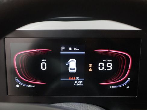 Used 2024 Kia Sportage LX image 40