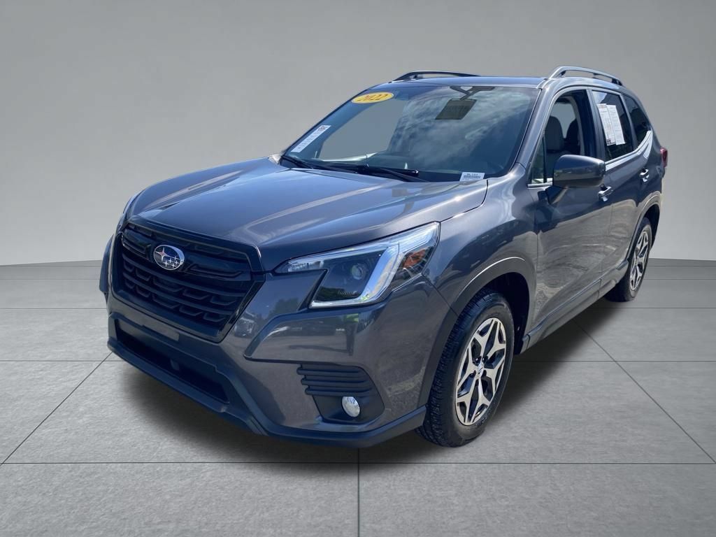 Used 2022 Subaru Forester Premium AWD/4WD image 2