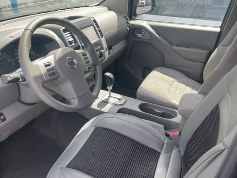 Used 2020 Nissan Frontier S w/ S Utility Package image 9