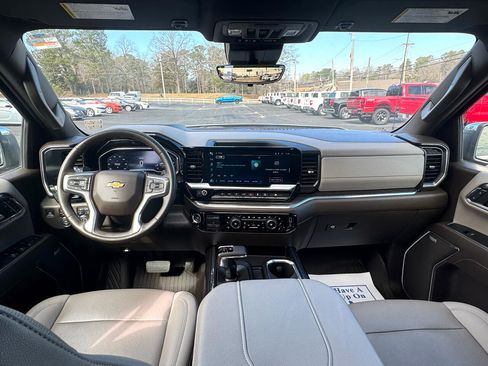Used 2024 Chevrolet Silverado 1500 LTZ w/ LTZ Premium Package image 21