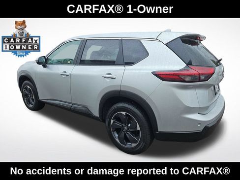 Used 2025 Nissan Rogue SV FWD image 3