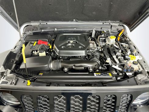 Used 2023 Jeep Wrangler Unlimited w/ Cold Weather Group AWD/4WD image 30