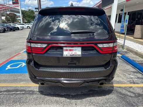 Used 2023 Dodge Durango GT RWD image 4