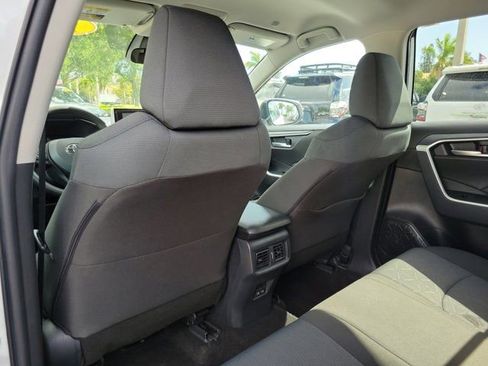 Used 2025 Toyota RAV4 XLE image 8