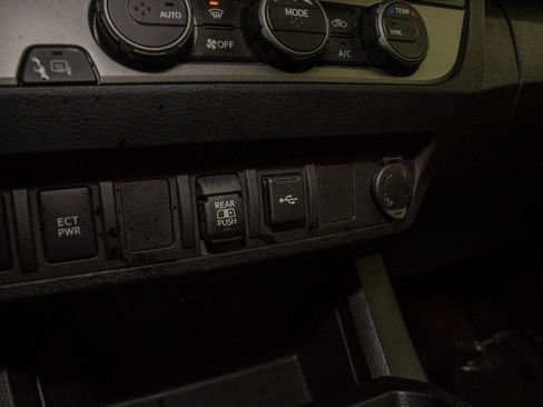 Used 2022 Toyota Tacoma SR5 image 13