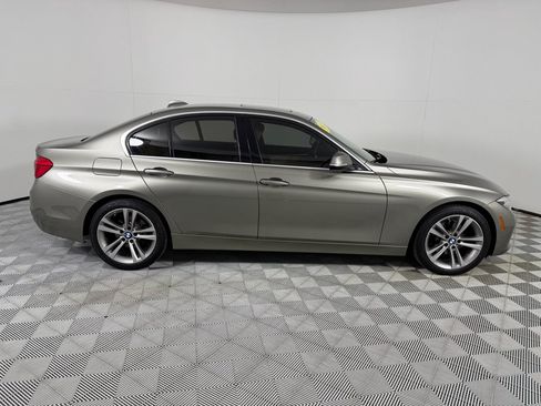 Used 2017 BMW 330i Sedan RWD image 4