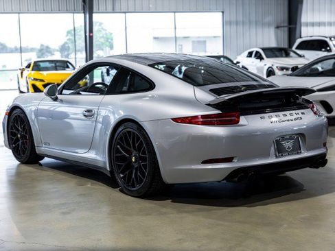 Used 2016 Porsche 911 Carrera GTS RWD image 4