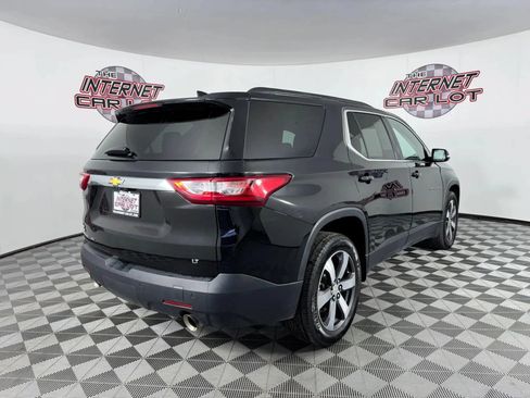 Used 2019 Chevrolet Traverse LT w/ LT Premium Package AWD/4WD image 7