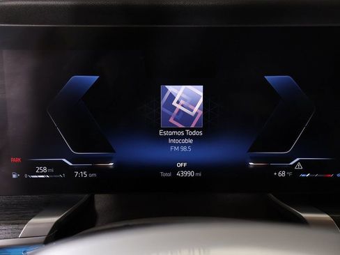 Used 2024 BMW 760i xDrive image 5