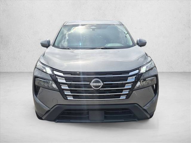 Used 2026 Nissan Rogue SV AWD/4WD image 2