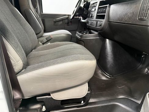 Used 2024 GMC Savana 2500 w/ Driver Convenience Package image 62
