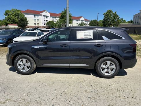 New 2026 Kia Sorento LX FWD image 4