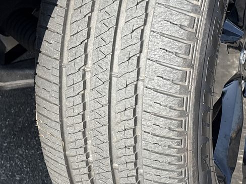 Used 2023 Jeep Grand Cherokee Altitude RWD image 13