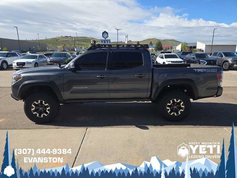Used 2022 Toyota Tacoma TRD Off-Road w/ Technology Package AWD/4WD image 6