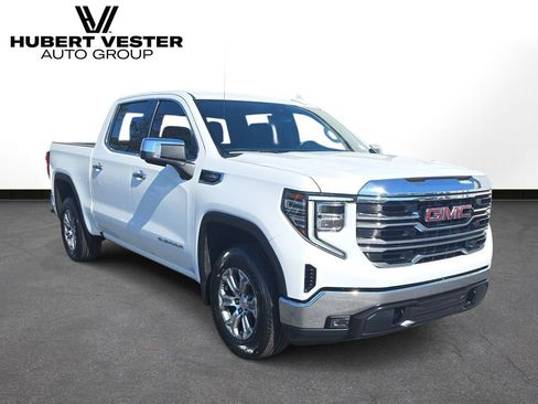 Used 2025 GMC Sierra 1500 SLT RWD image 4