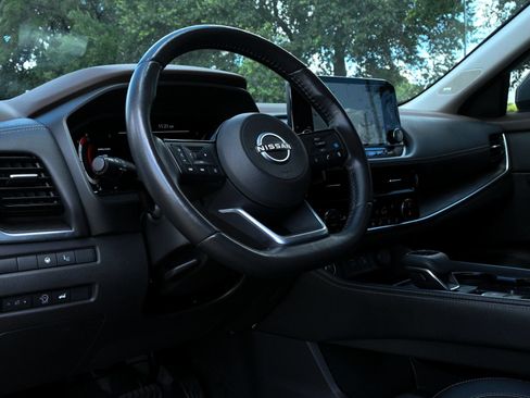 Used 2023 Nissan Rogue Platinum w/ Platinum Premium Package AWD/4WD image 17