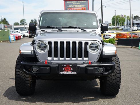 Used 2020 Jeep Wrangler Unlimited Sahara AWD/4WD image 8