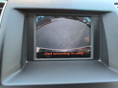 Used 2012 Toyota Highlander Limited w/ Tow Pkg AWD/4WD image 16