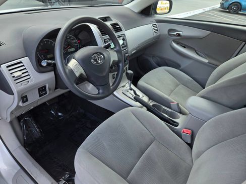 Used 2012 Toyota Corolla LE FWD image 7
