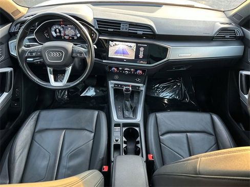 Used 2024 Audi Q3 2.0T Premium image 19