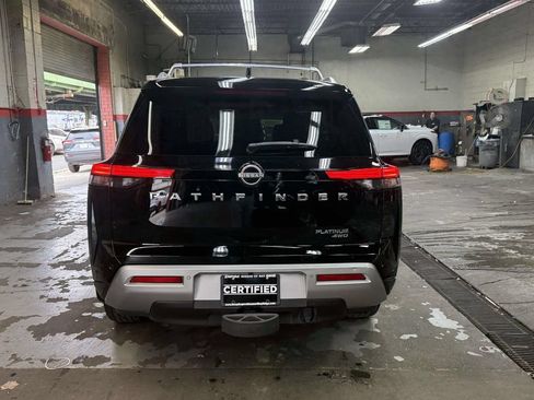 Used 2022 Nissan Pathfinder Platinum w/ Cargo Package AWD/4WD image 10