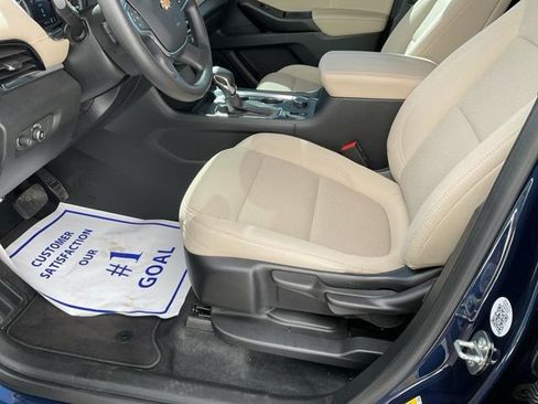 Used 2023 Chevrolet Traverse LS w/ Safety Package image 20