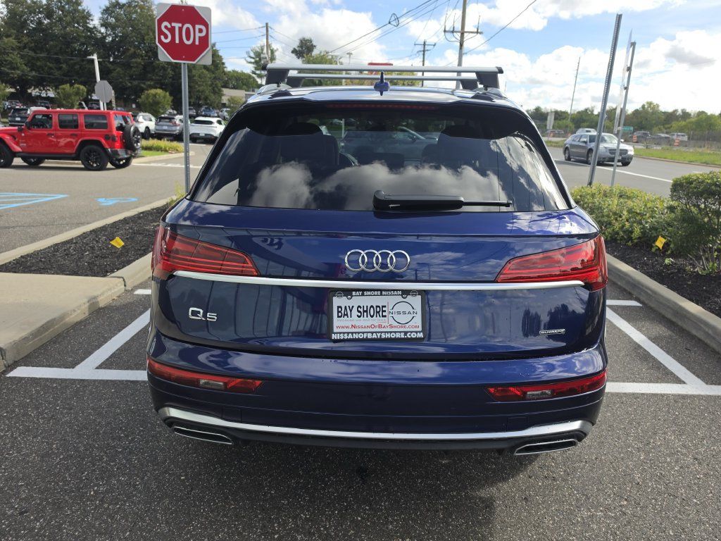 Used 2023 Audi Q5 2.0T Premium w/ Convenience Package AWD/4WD image 7