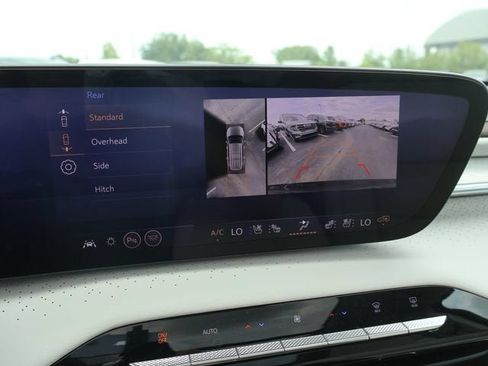 New 2026 Buick Enclave Avenir w/ Super Cruise Package AWD/4WD image 39